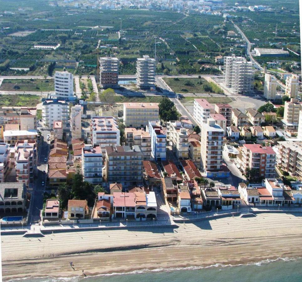Piles - Apartment - Sleeps 7 - Parking - Seafront Exteriér fotografie