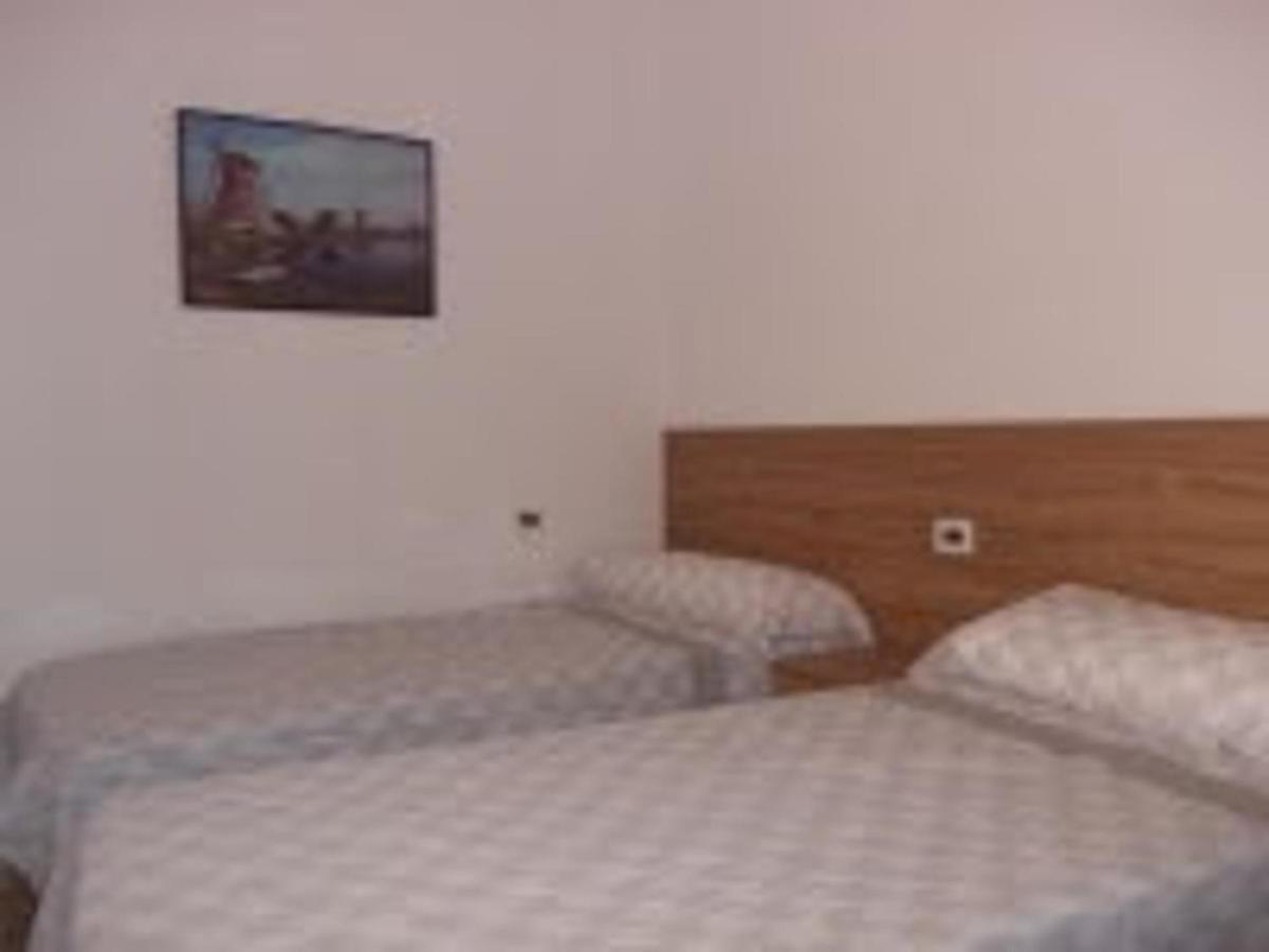Piles - Apartment - Sleeps 7 - Parking - Seafront Exteriér fotografie